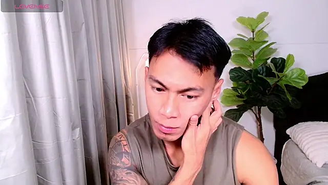 Snapshot of PinooyMilker chatting on 07-19-26, 04:22 PinooyMilker online show from 07-19-26, 04:22