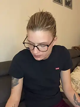 Lesamantssexy online show from 04-08-26, 07:47
