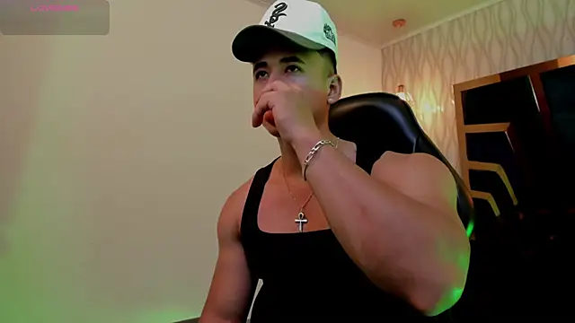 Draven Marceaux online show from 10-04-25, 01:14