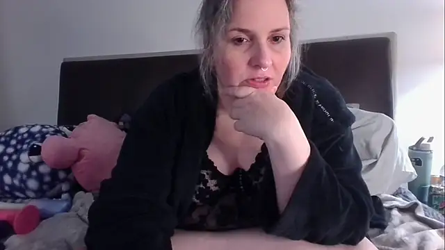 EdenArcadia online show from 04-23-26, 02:35