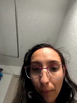 Snapshot of annaellex chatting on 11-28-25, 11:46 annaellex online show from 11-28-25, 11:46