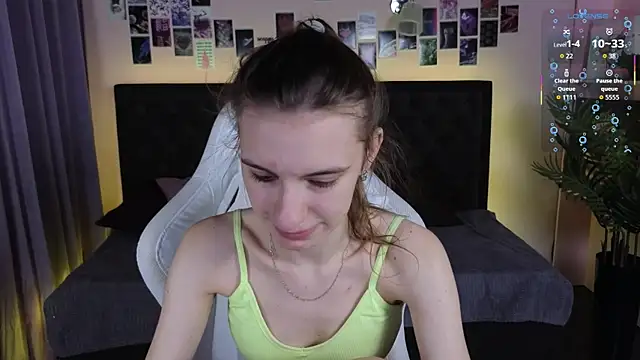 kaleriyaa  online show from 10-13-25, 01:27