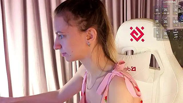 kaleriyaa  online show from 03-07-26, 01:24