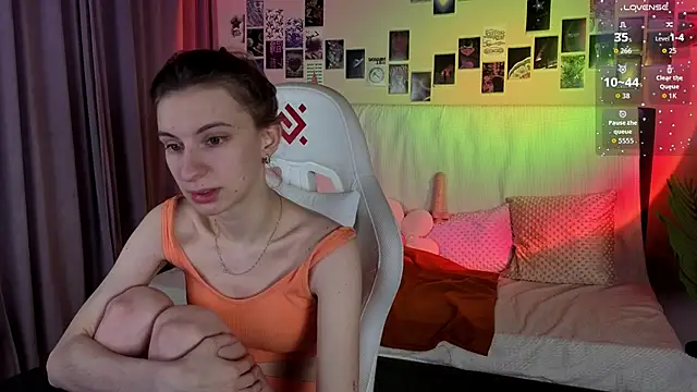 kaleriyaa  online show from 03-24-26, 01:32