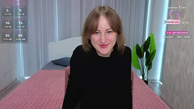 Snapshot of LuluChiiii chatting on 10-13-25, 09:42 LuluChiiii online show from 10-13-25, 09:42