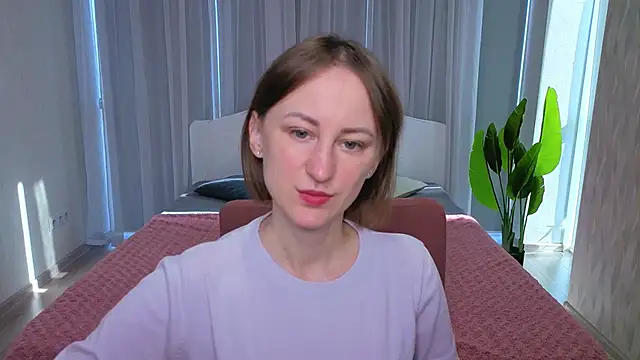 Snapshot of LuluChiiii chatting on 10-16-25, 09:54 LuluChiiii online show from 10-16-25, 09:54
