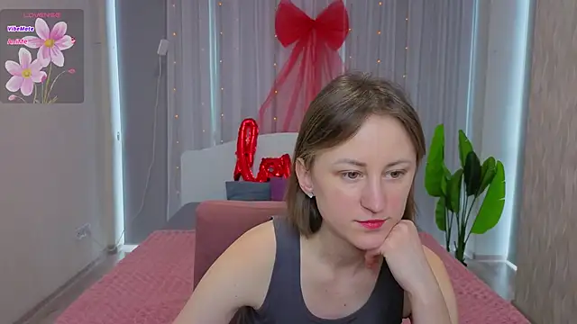 Snapshot of LuluChiiii chatting on 02-17-26, 09:50 LuluChiiii online show from 02-17-26, 09:50