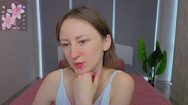 Snapshot of LuluChiiii chatting on 03-03-26, 11:05 LuluChiiii online show from 03-03-26, 11:05