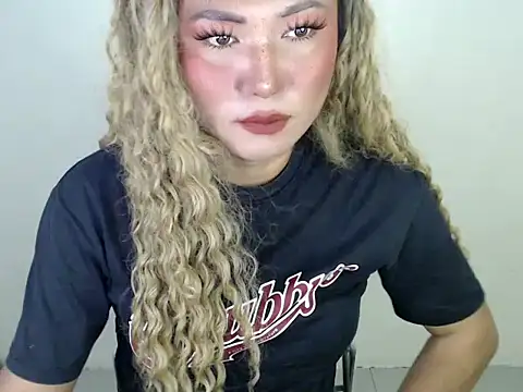 Snapshot of itsmecarla chatting on 09-17-25, 09:44 itsmecarla online show from 09-17-25, 09:44