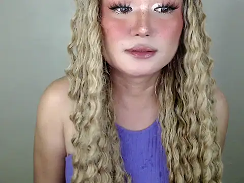 Snapshot of itsmecarla chatting on 10-25-25, 04:09 itsmecarla online show from 10-25-25, 04:09