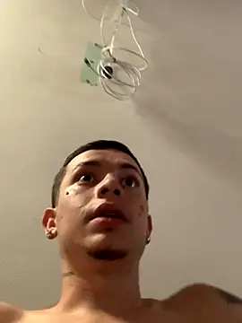 Snapshot of Ryan_Miller chatting on 10-02-25, 07:21 Ryan Miller online show from 10-02-25, 07:21