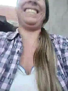 Nala1986 online show from 12-14-25, 10:25