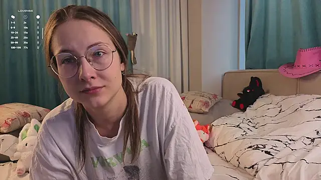 Snapshot of DarylAshworth chatting on 10-24-25, 01:24 DarylAshworth online show from 10-24-25, 01:24