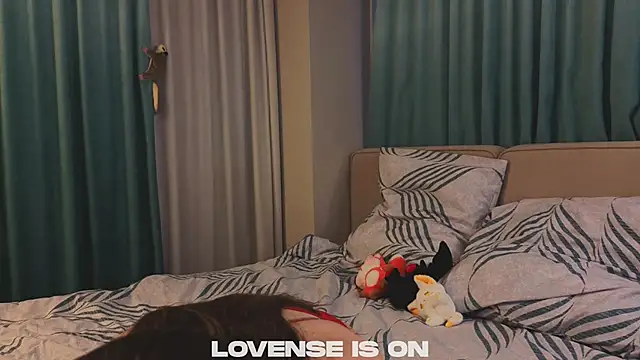 Snapshot of DarylAshworth chatting on 11-29-25, 01:41 DarylAshworth online show from 11-29-25, 01:41