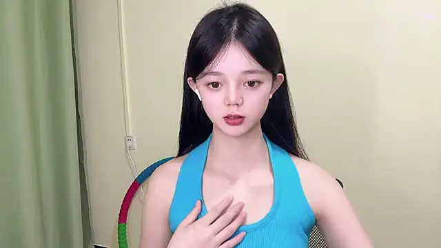 Snapshot of Nicole-13 chatting on 11-14-25, 10:47 Nicole-13 online show from 11-14-25, 10:47