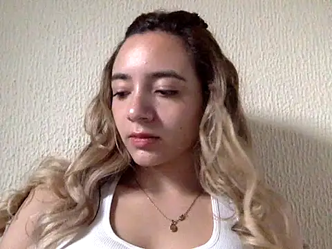 majo gomez03 online show from 04-14-26, 07:42