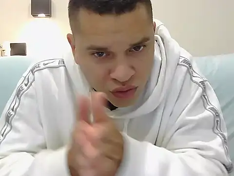 Snapshot of Krono_dikaprio_ chatting on 03-12-26, 08:48 Krono dikaprio online show from 03-12-26, 08:48