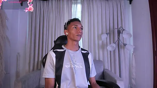 JulienSaint online show from 04-19-26, 10:01