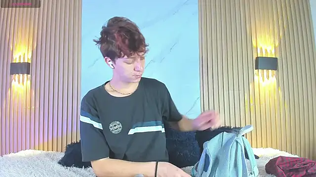 Snapshot of IM_DAREN chatting on 10-24-25, 11:50 IM DAREN online show from 10-24-25, 11:50