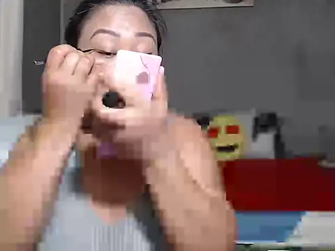 Snapshot of jengrey chatting on 04-15-26, 12:17 jengrey online show from 04-15-26, 12:17