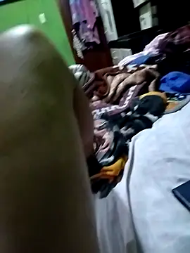 Snapshot of 99huesos chatting on 12-17-25, 12:11 99huesos online show from 12-17-25, 12:11