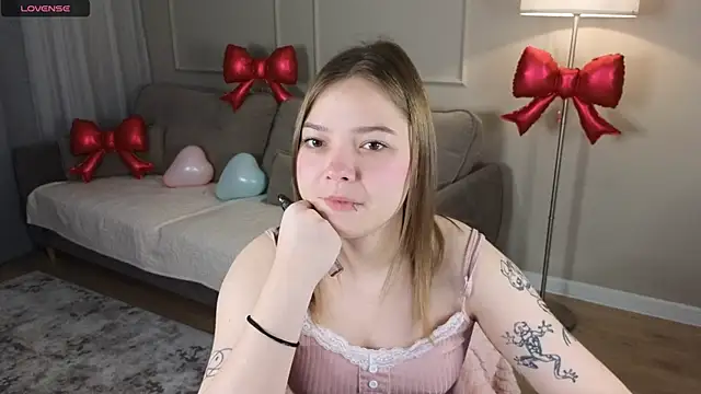 patriciapink online show from 02-10-26, 05:22