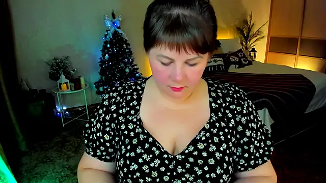 CrystaalStaar online show from 12-15-25, 08:46