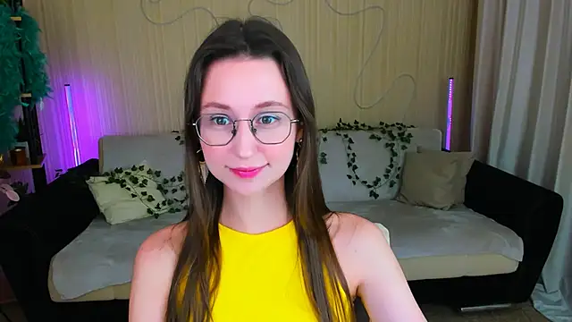 YourLovellyStory online show from 11-24-25, 04:51