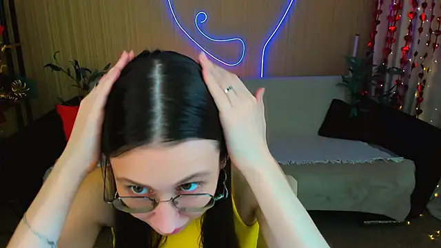 YourLovellyStory online show from 03-27-26, 11:21