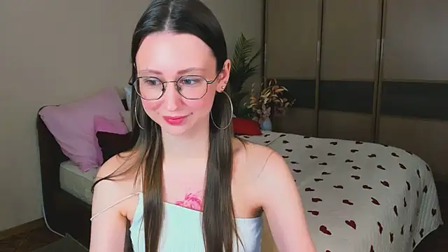 YourLovellyStory online show from 04-09-26, 11:26