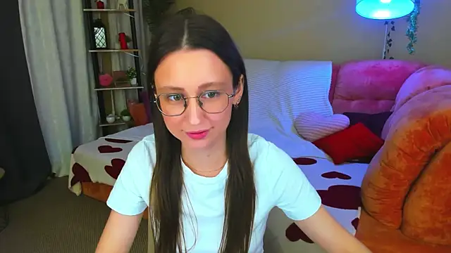 YourLovellyStory online show from 07-11-26, 01:03