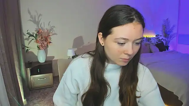 AlluringLookk online show from 09-26-25, 11:14