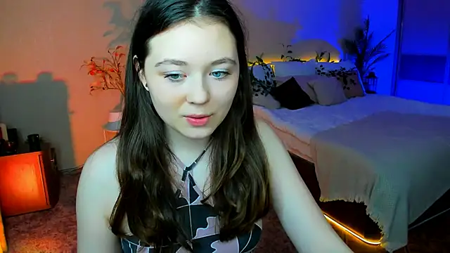 AlluringLookk online show from 11-26-25, 04:41