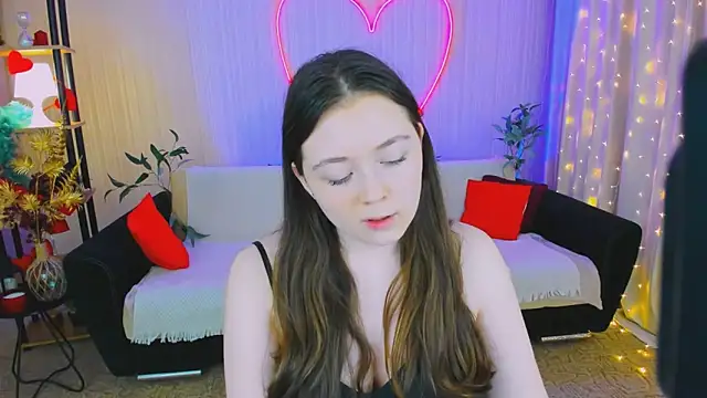 AlluringLookk online show from 04-15-26, 07:58