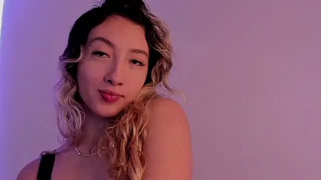 LauMiller online show from 10-31-25, 07:37