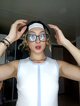 LauMiller online show from 11-24-25, 07:35