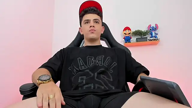 Snapshot of Mikecooper chatting on 02-28-26, 03:51 Mikecooper online show from 02-28-26, 03:51