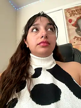 CharmingMaddie online show from 11-01-25, 04:09