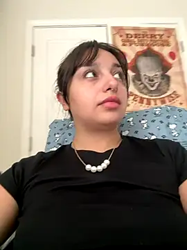 CharmingMaddie online show from 11-16-25, 02:00