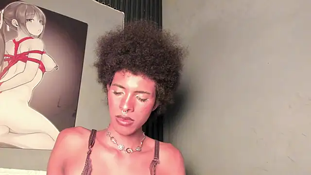 Snapshot of Violett_Salvatore chatting on 07-23-26, 04:38 Violett Salvatore online show from 07-23-26, 04:38