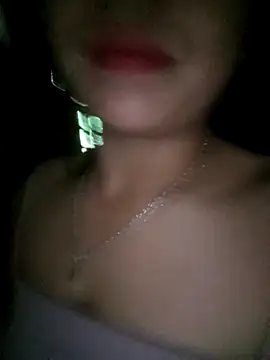 Snapshot of mphungsp chatting on 10-18-25, 11:38 mphungsp online show from 10-18-25, 11:38
