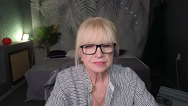 Sabina Ros online show from 11-20-25, 08:14