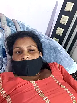 Snapshot of Love-pari077 chatting on 02-25-26, 03:54 Love-pari077 online show from 02-25-26, 03:54