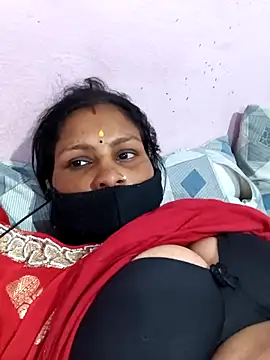 Snapshot of Love-pari077 chatting on 02-27-26, 08:25 Love-pari077 online show from 02-27-26, 08:25