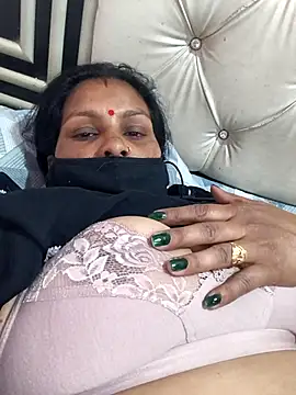 Snapshot of Love-pari077 chatting on 03-02-26, 08:43 Love-pari077 online show from 03-02-26, 08:43