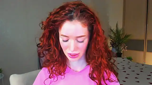 Snapshot of ChristinaConteeree chatting on 07-11-26, 11:13 ChristinaConteeree online show from 07-11-26, 11:13