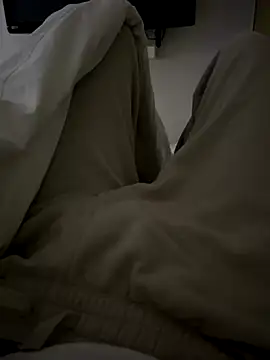 Frankieyyy1 online show from 11-16-25, 06:24