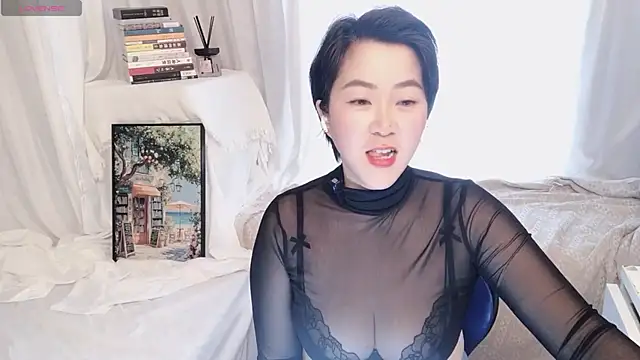 Emmaq996 online show from 03-26-26, 02:17