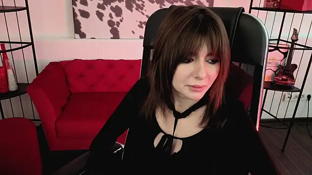 CrystallBloom online show from 04-21-26, 02:51