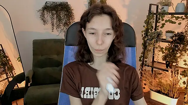 EmmanuellBrown online show from 04-12-26, 01:21